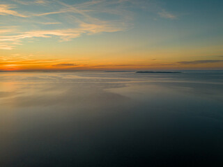 Fototapeta na wymiar Sonnenaufgang an der Ostsee in Dänemark/Hejlsminde