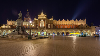Fototapeta na wymiar Old town square in Krakow at night, Poland. St. Marys Basilica