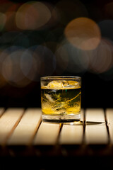 夜景とウイスキー