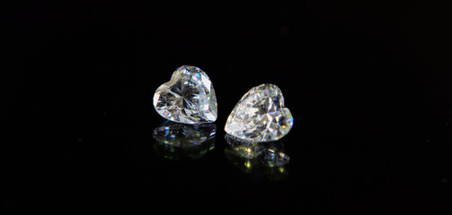 Shiny real diamonds for jewelry making.