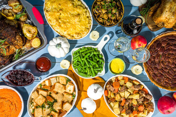 Thanksgiving dinner table