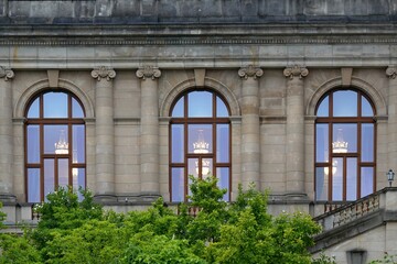 Obraz premium Berlin - Regierungsviertel - Lüster in einem Saal