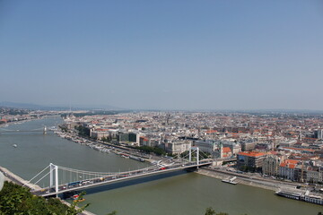 Obraz premium Elizabeth Bridge in Budapest