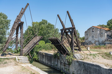 Bridge that inspired Van Gogh in his paintings