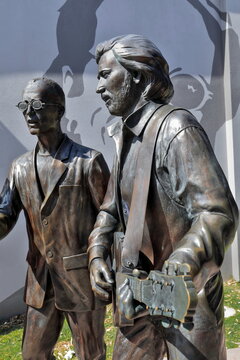 The Bee Gees way-mural and statues of the brothers. Redcliffe-Australia-111
