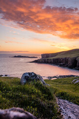Obraz premium Sunset on the coast, Scottish Highlands