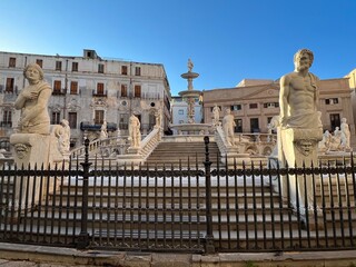 Fototapeta premium Fontana Pretoria in Palermo, Sicily