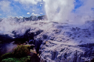 Pohutu Geyser