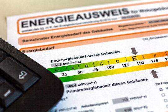 Symbolbild Energieberatung - Beantragung von F&ouml;rdermitteln zur energetischen Sanierung einer Immobilie