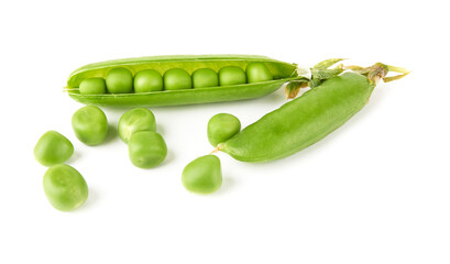 Green peas isolated