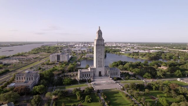 Aerial Panning Shot Of Government Building Against Clear Sky In City By River -  Baton Rouge, Louisiana