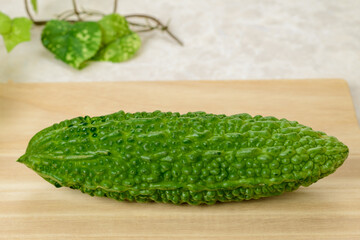 夏野菜のゴーヤ　夏に美味しいゴーヤと下ごしらえ　　