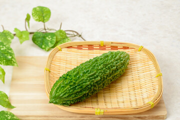 夏野菜のゴーヤ　夏に美味しいゴーヤと下ごしらえ　　
