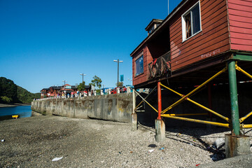 Fototapeta na wymiar caleta y mercado de pescados y mariscos de Angelmó, Puerto Montt , provincia de Llanquihue, región de Los Lagos.Patagonia, República de Chile,América del Sur