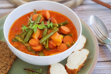 Grüne Bohnen Gulasch - Fisolengulasch