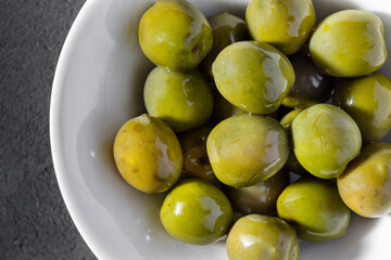 Pitted olives in oil