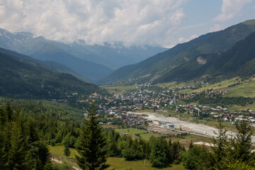 Fototapeta premium Panoramic view of the city of Mestia and surroundings, in Geogia.