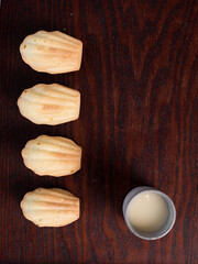 Four madeleines 