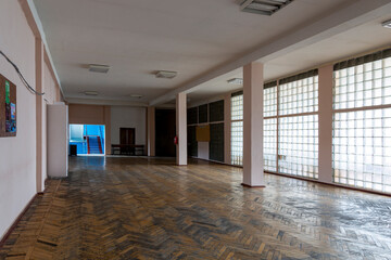 View of the interior in front of the classrooms