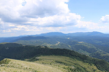 Naklejka premium landscape with sky and clouds