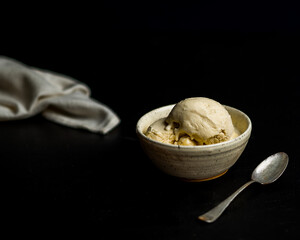 Irish cream gelato in a bowl