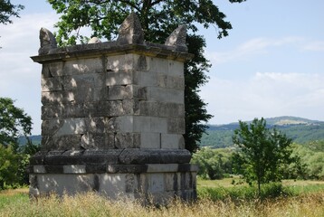 Mausoleo romano di Publio Numisio Ligo a Sepino (CB, Italia) -
Roman  mausoleum of Publius Numisius...