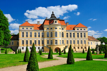 Fototapeta na wymiar Palace in Rogalin, Greater Poland Voivodeship, Poland