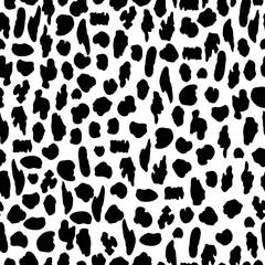 Fototapeta na wymiar Black and white leopard skin seamless pattern