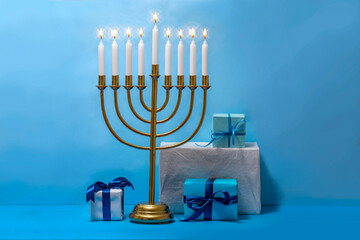 Jewish Hanukkah Menorah 9 Branch Candlestick, gift box. Holiday Candle Holder. Nine-arm...