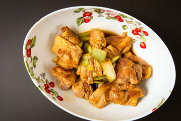 今日の晩ごはん　ごはんが進む美味しそうな照り焼きチキン