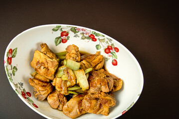 今日の晩ごはん　ごはんが進む美味しそうな照り焼きチキン