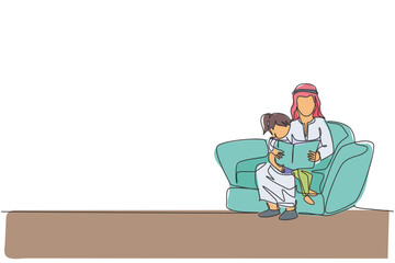 Single continuous line drawing of young Arabian father sitting on sofa to read a book to his daughter. Islamic muslim happy family parenthood concept. One line graphic draw design vector illustration