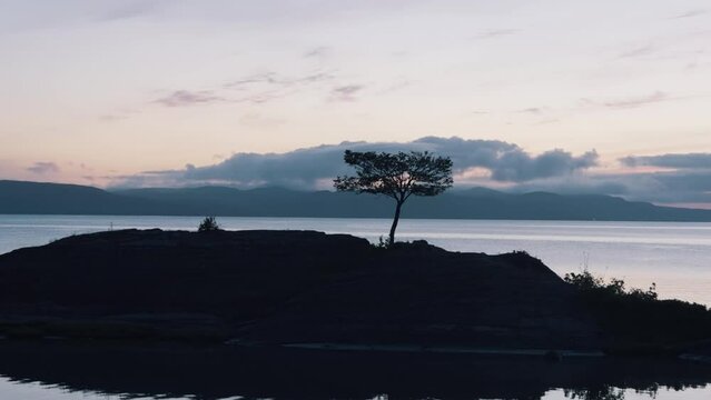 Lonely three in the Horten archipelago