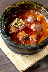 激辛！肉団子鍋