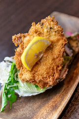 岩牡蠣のフライ