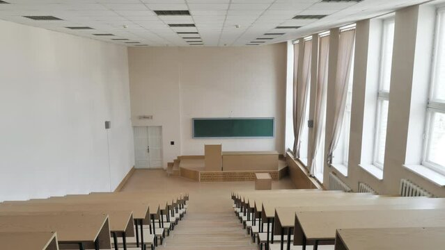  Empty Large Education Room At University, College
