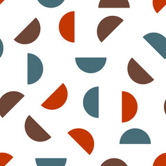 Patrón de medios círculos en naranja, azul y marrón sobre fondo blanco. Estampado otoñal