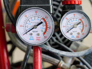 pressure gauge