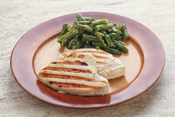 Grilled turkey steak with green bean