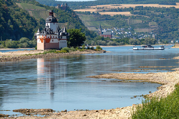 Rhein bei Kaub, Niedrigwasser - obrazy, fototapety, plakaty