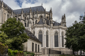 Fototapeta na wymiar Architectural detail of Roman Catholic Gothic St. Peter and St. Paul Cathedral (Cathedrale Saint-Pierre-et-Saint-Paul) in Nantes. Construction began in 1434. Nantes, Loire Atlantique, France.