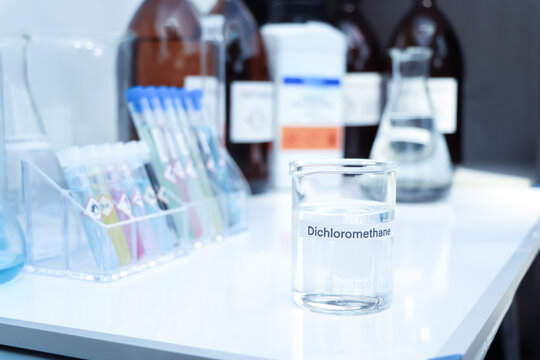 Dichloromethane in glass, chemical in the laboratory