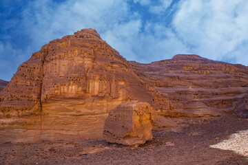 al ula natural rock formations 