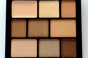 アイシャドウパレット