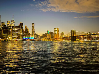 new york city skyline at night