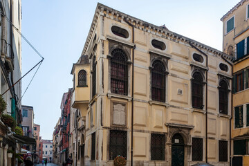 Fototapeta na wymiar Venezia. Ghetto, facciata della Scola Levantina, o Sinagoga Scuola Levantina