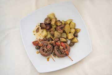 Salsiccia con patate