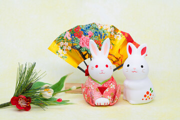 写真素材:令和5年・2023年の干支は卯（う・うさぎ）　卯年の年賀状素材（和風、和紙、千代紙、お正月小物等）