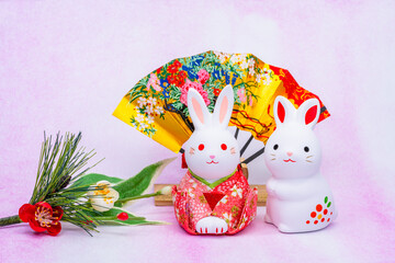 写真素材:令和5年・2023年の干支は卯（う・うさぎ）　卯年の年賀状素材（和風、和紙、千代紙、お正月小物等）