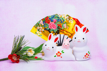 写真素材:令和5年・2023年の干支は卯（う・うさぎ）　卯年の年賀状素材（和風、和紙、千代紙、お正月小物等）